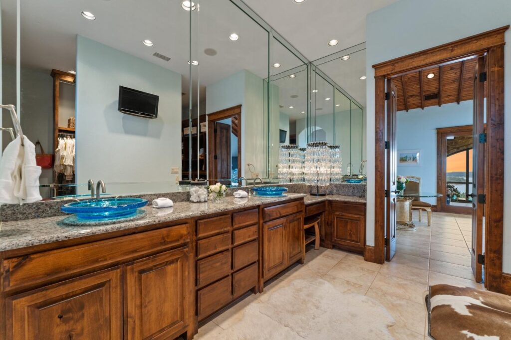 a bathroom with a double-sink vanity