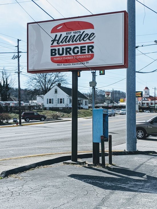 Road sign for Handee Burger in Kingston, TN